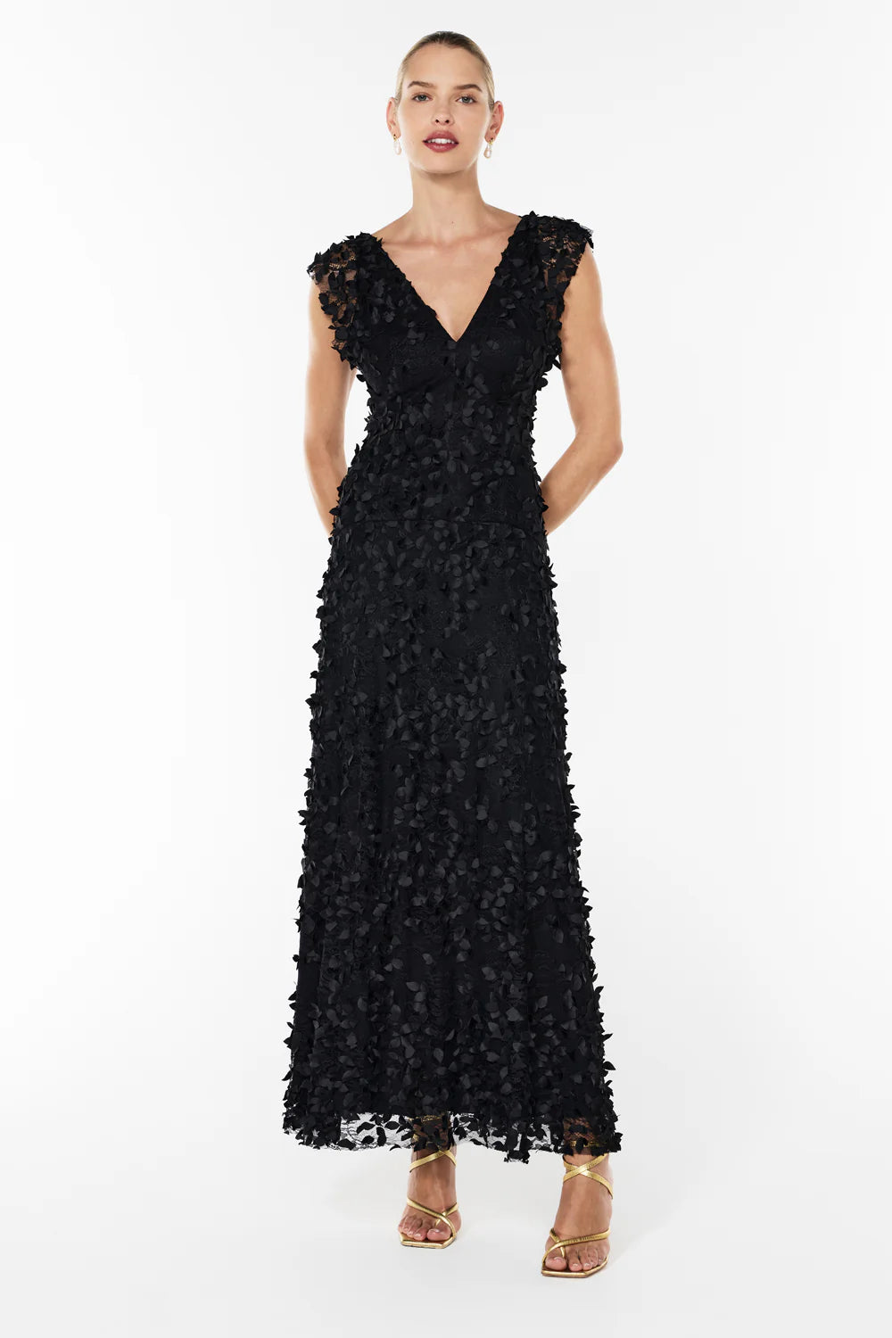 ENCHANTMENT GOWN - BLACK