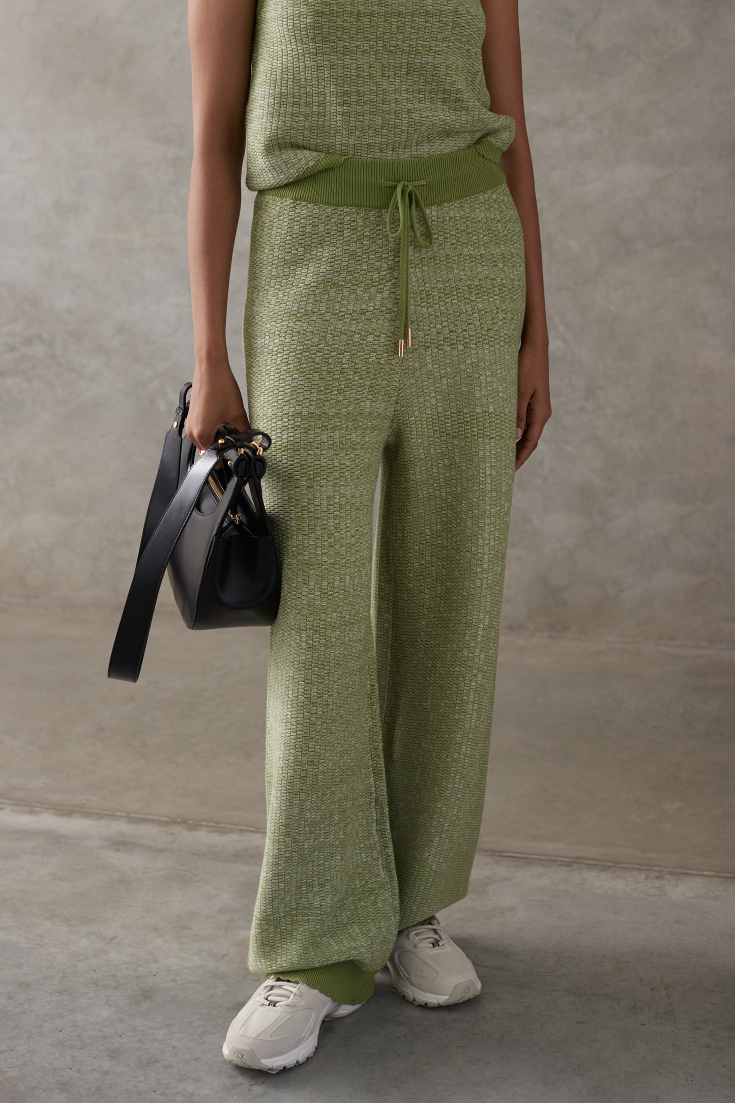 *PREORDER* THE TAWNY KNIT PANTS - MINT