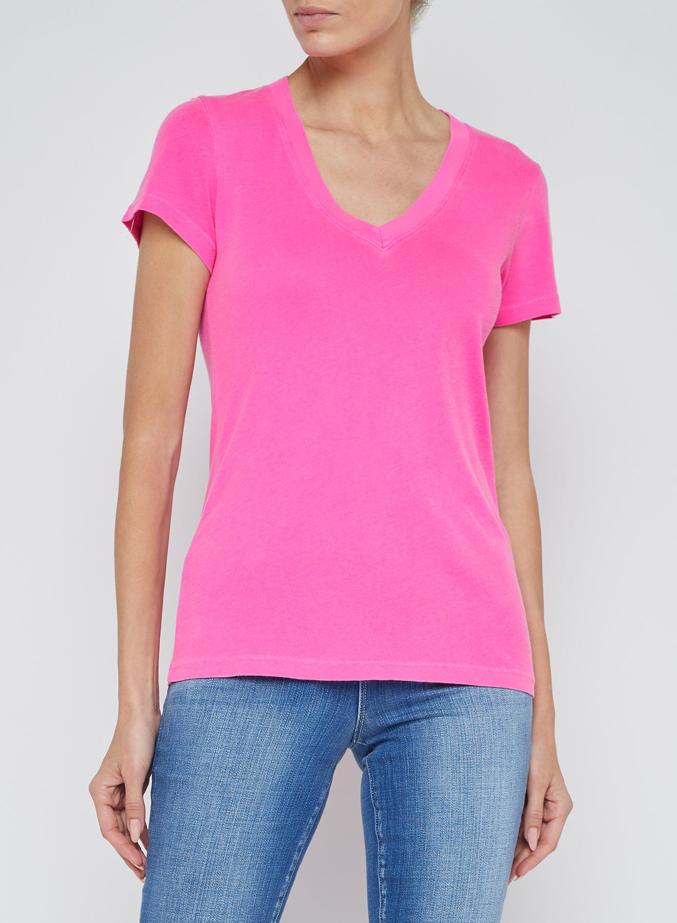 BECCA V-NECK TEE - PINK GLO