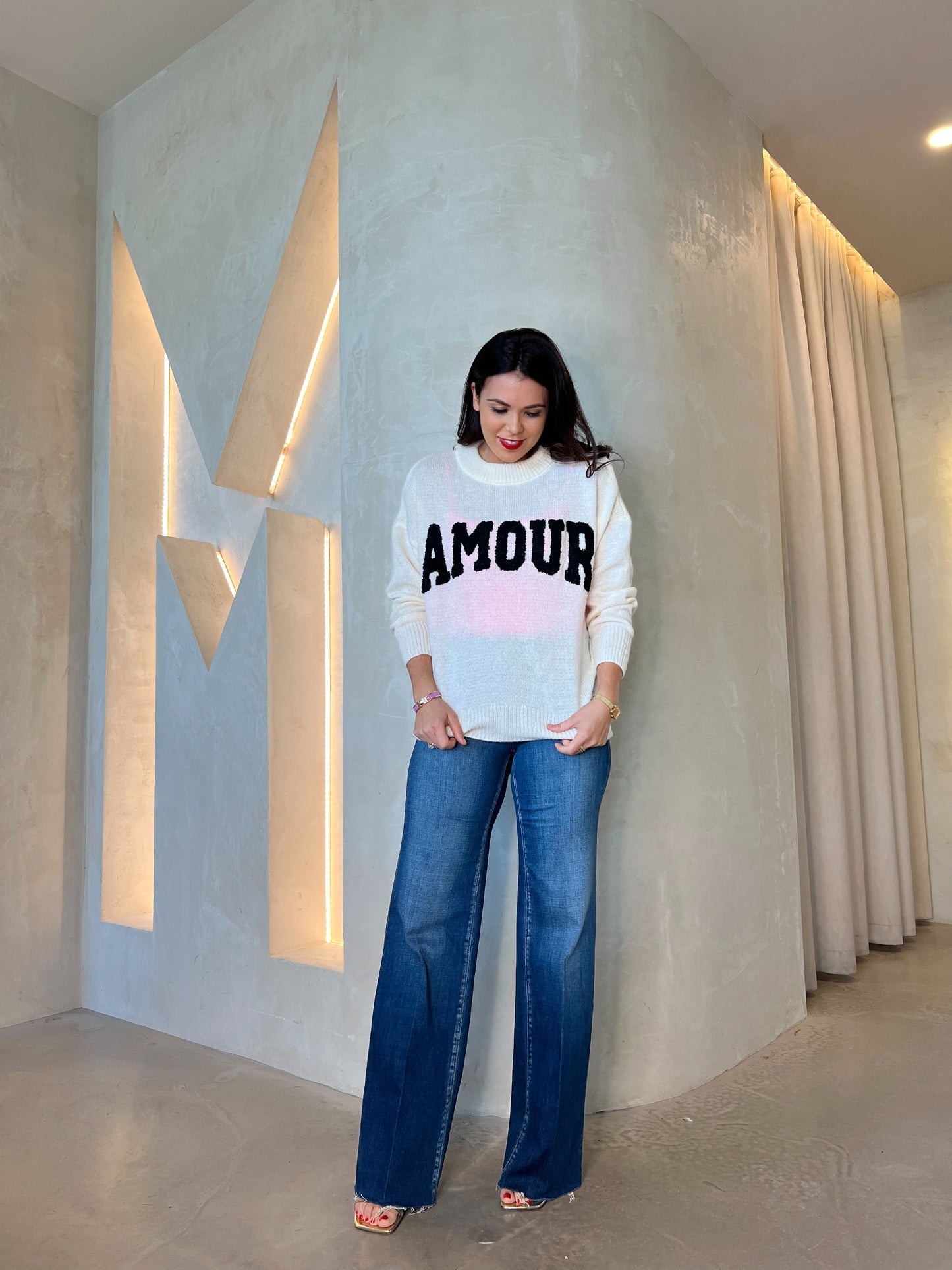 AMOUR ROUND NECK JUMPER - WHITE