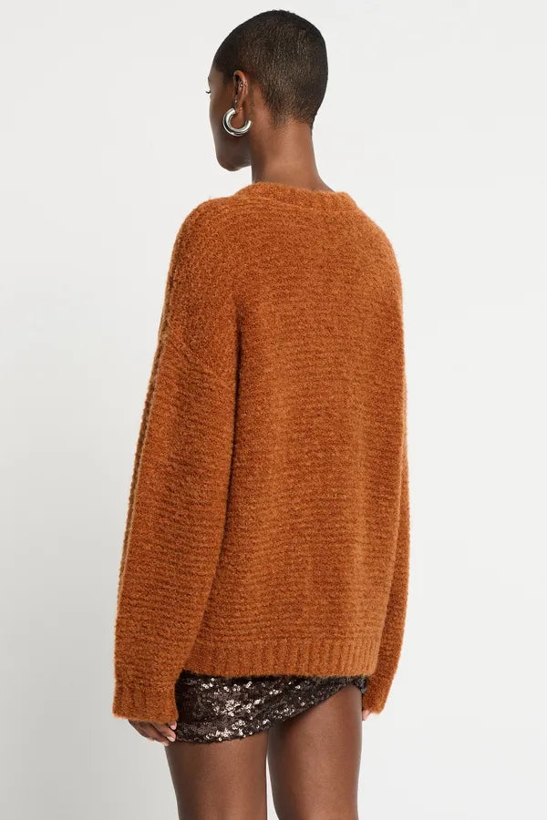 MEANDER CABLE KNIT JUMPER - RUST