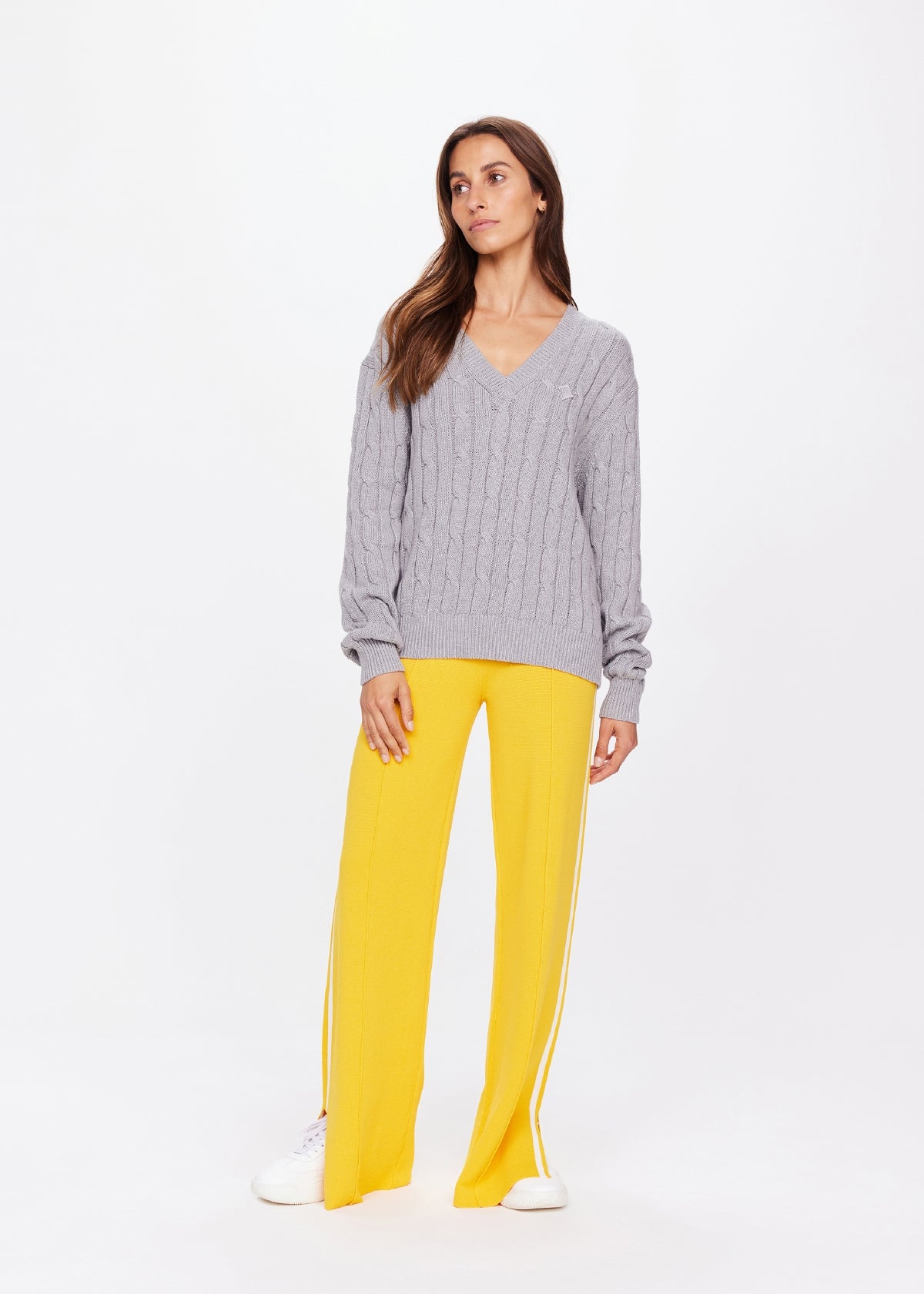 SEYMOUR CABLE KNIT SWEATER - GREY MARLE