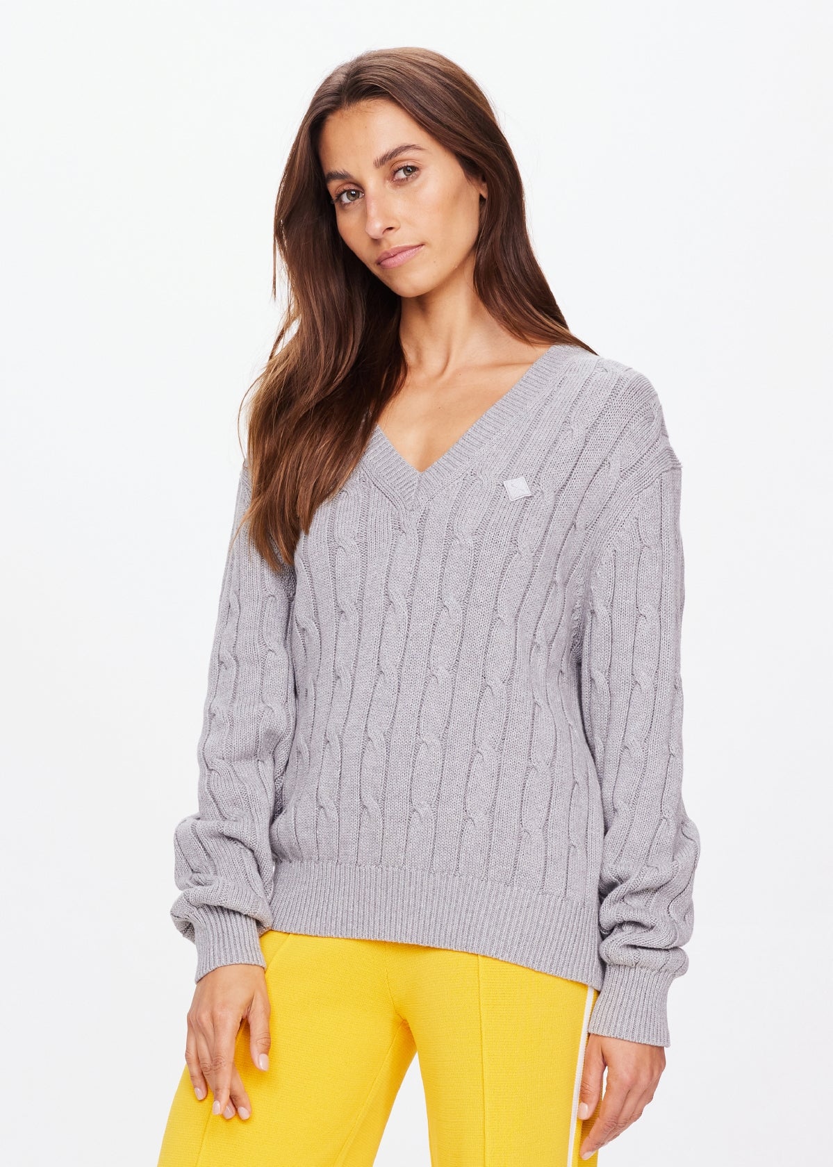 SEYMOUR CABLE KNIT SWEATER - GREY MARLE